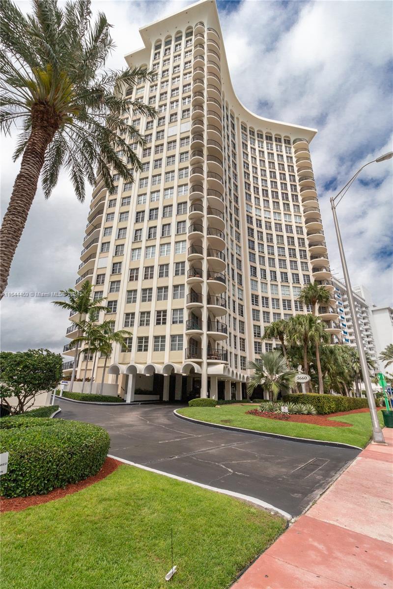 5660 Collins Ave # 14E
