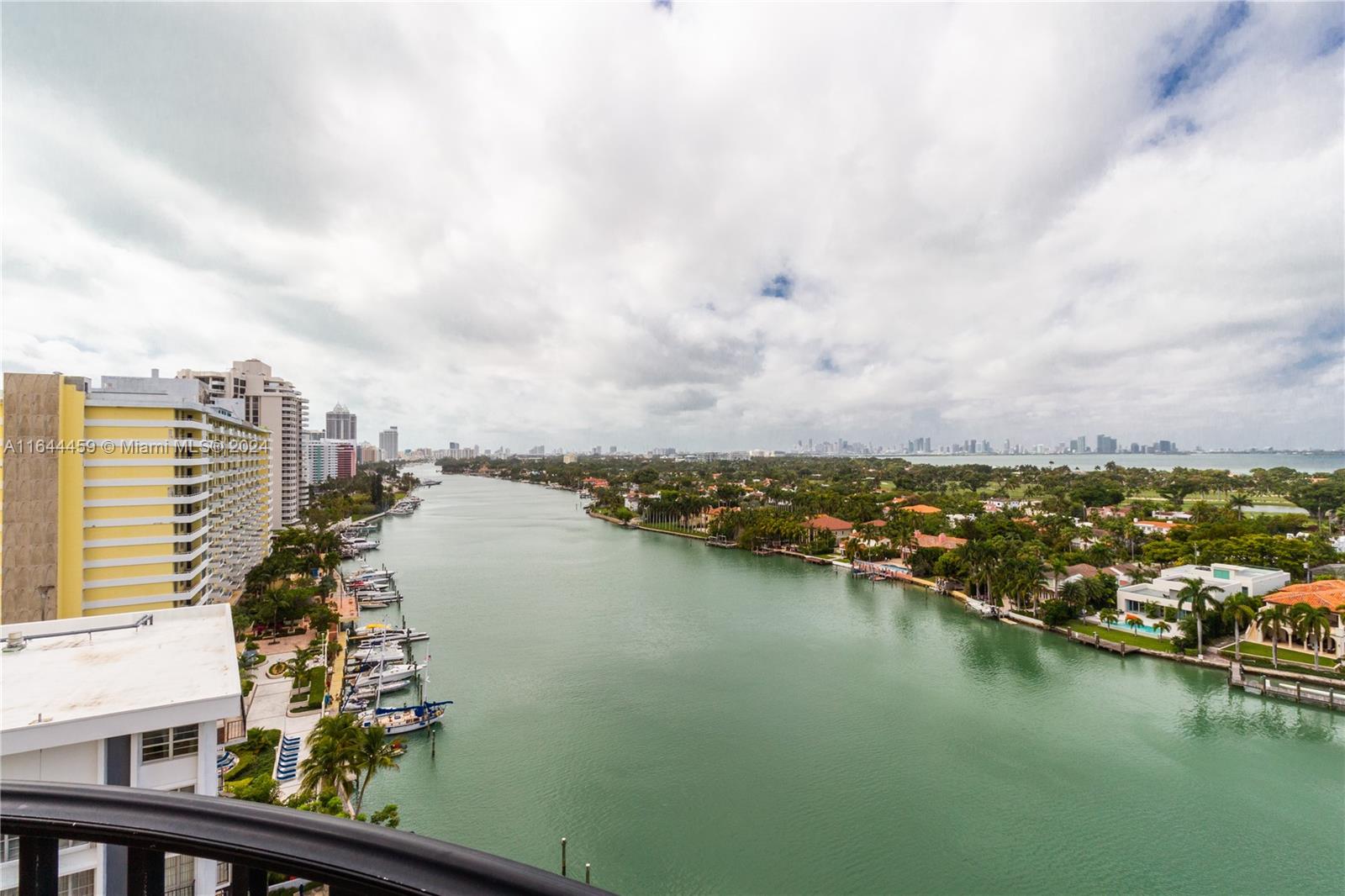 5660 Collins Ave # 14E