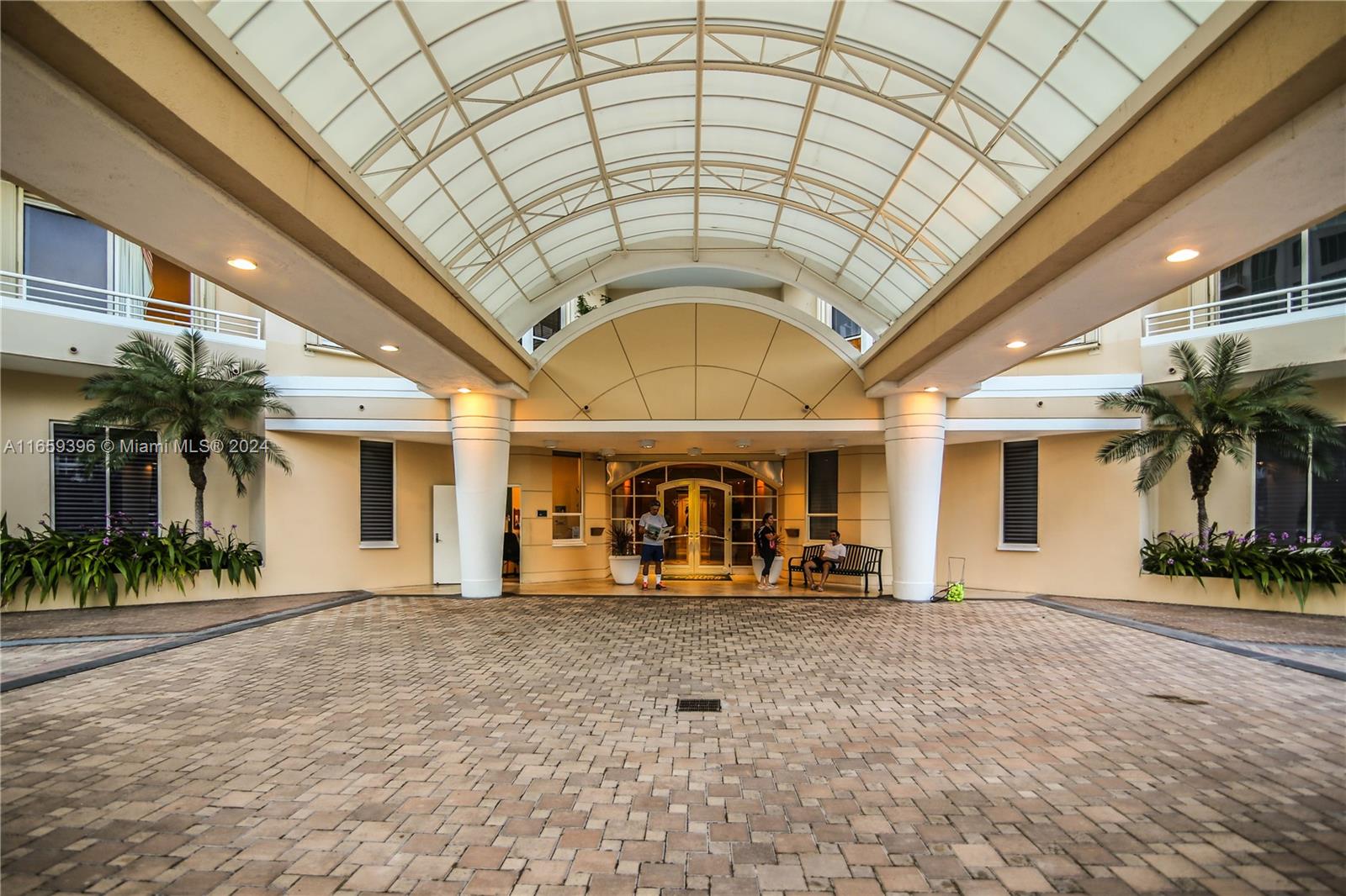 888 Brickell Key Drive # 902
