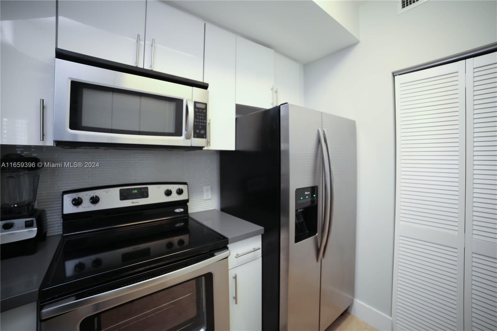 888 Brickell Key Drive # 902