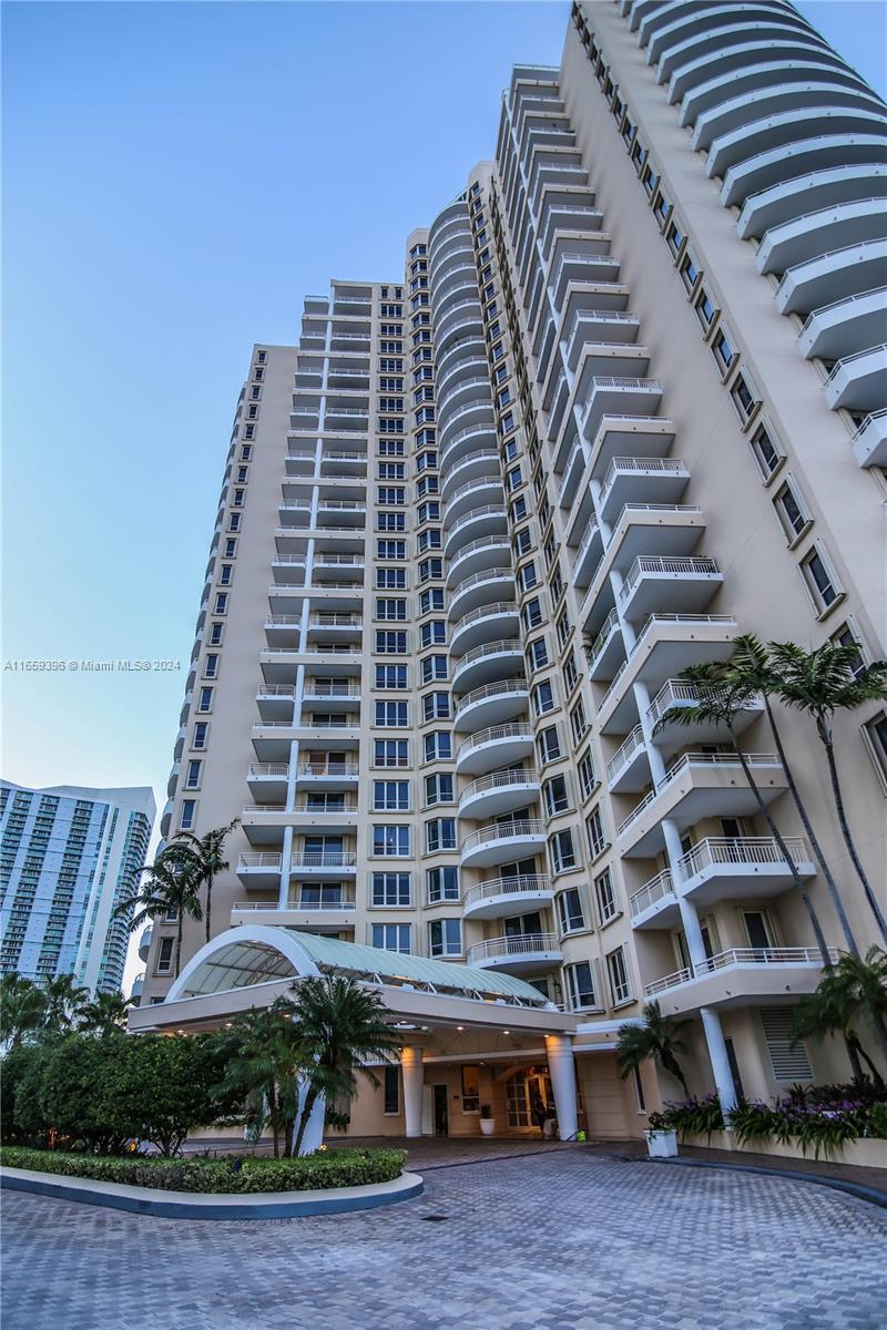 888 Brickell Key Drive # 902