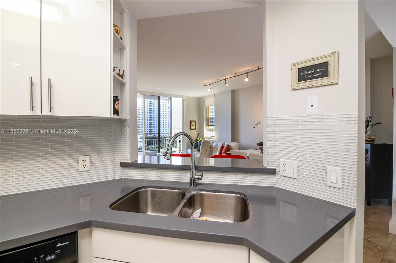 888 Brickell Key Drive # 902