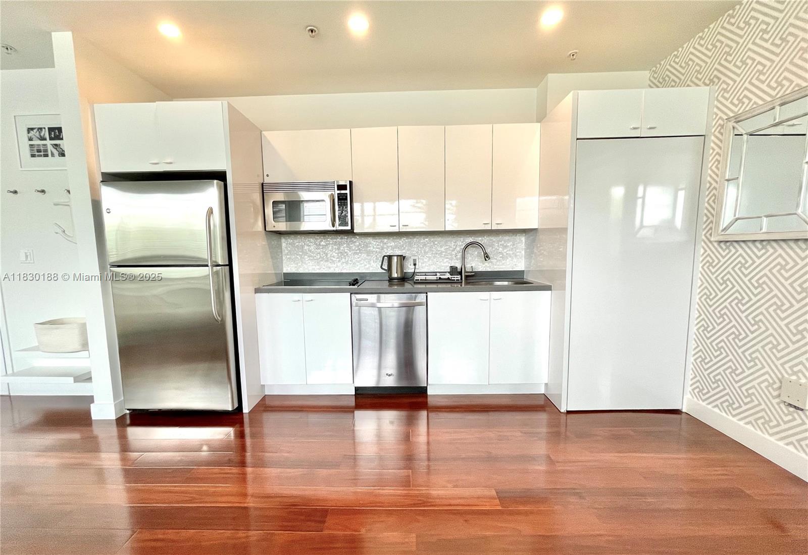 935 Euclid Ave # 7