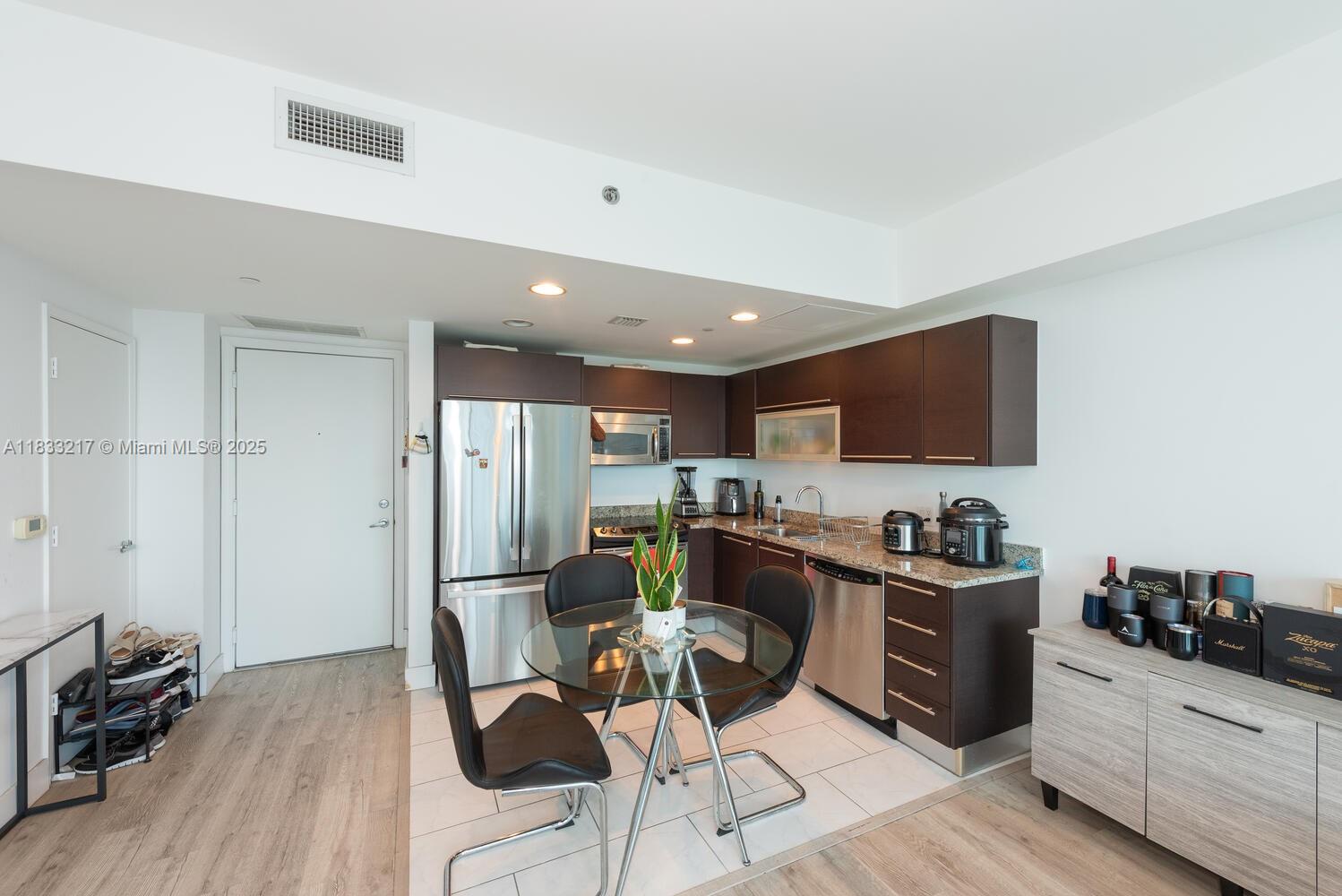 950 Brickell Bay Dr # 3409