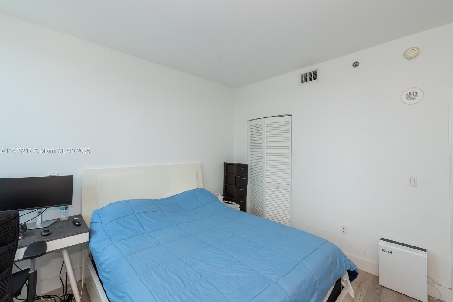 950 Brickell Bay Dr # 3409