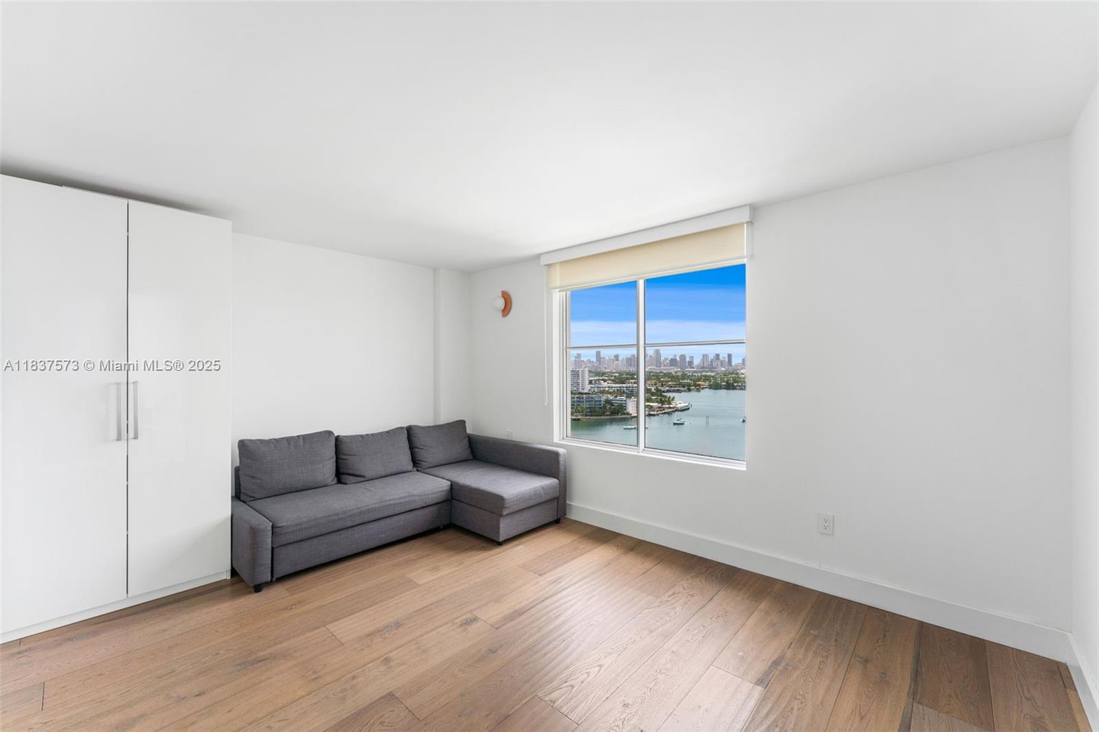 1900 Sunset Harbour Dr # 1814