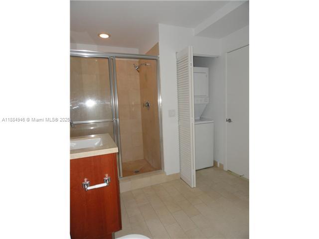 1111 SW 1 AV Unit: 2318-N