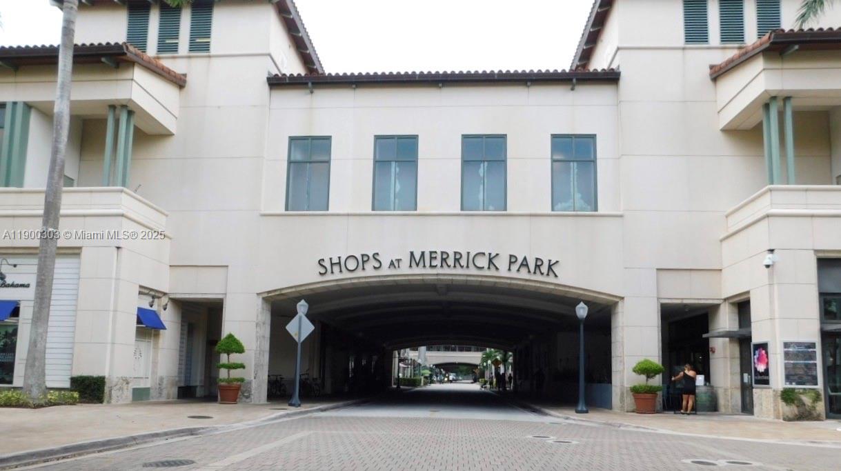 4100 Salzedo St # 810