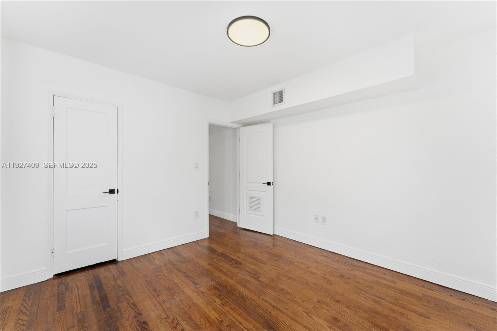 559 NE 68th St # 557