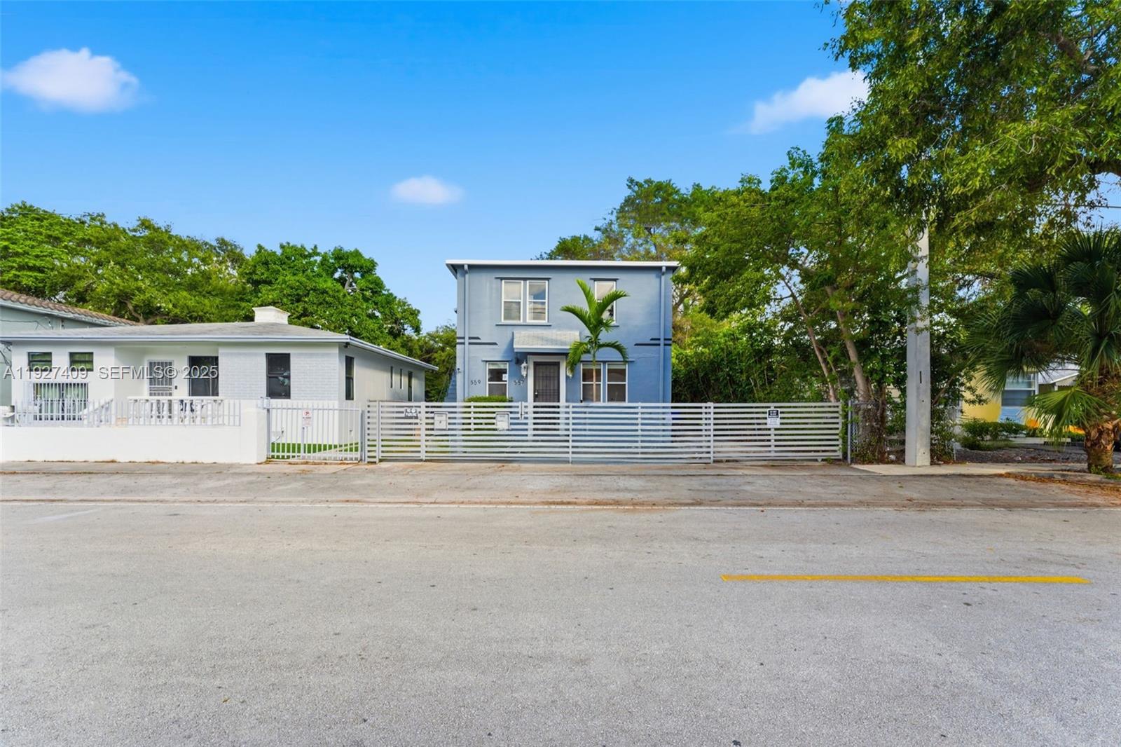 559 NE 68th St # 557