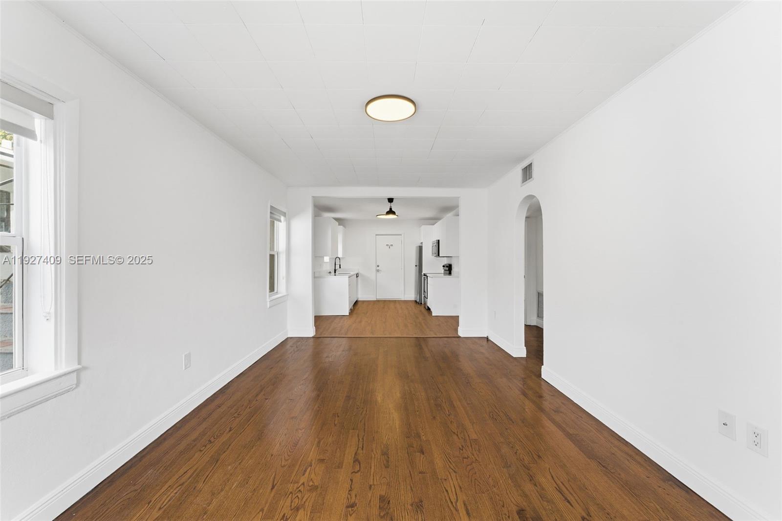 559 NE 68th St # 557