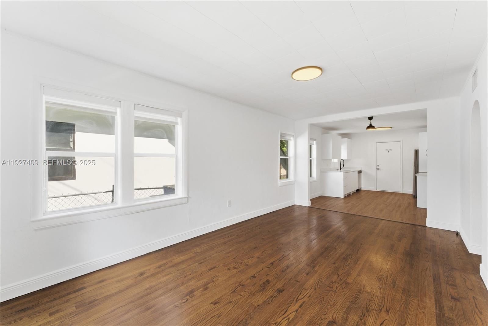 559 NE 68th St # 557