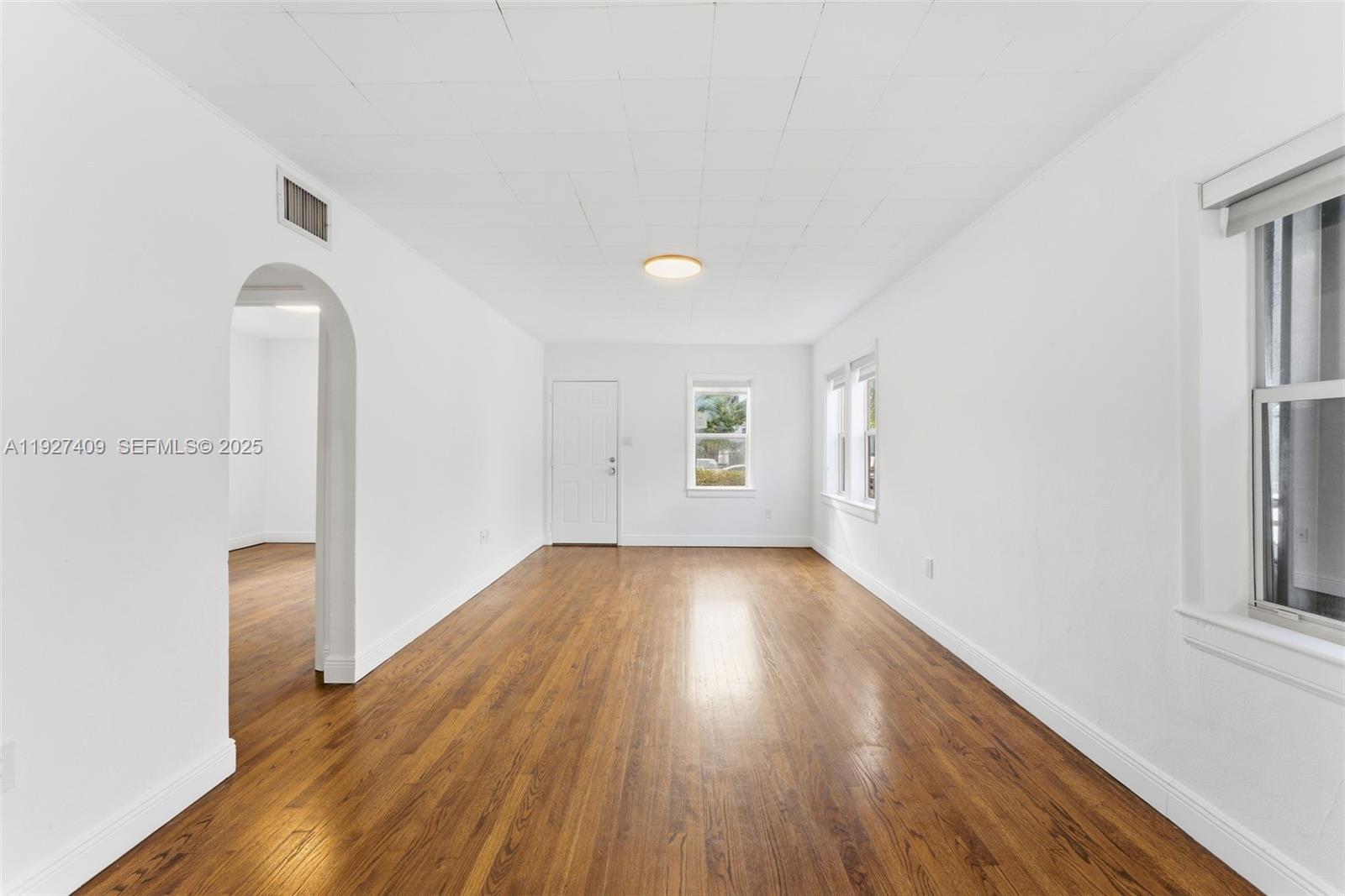 559 NE 68th St # 557