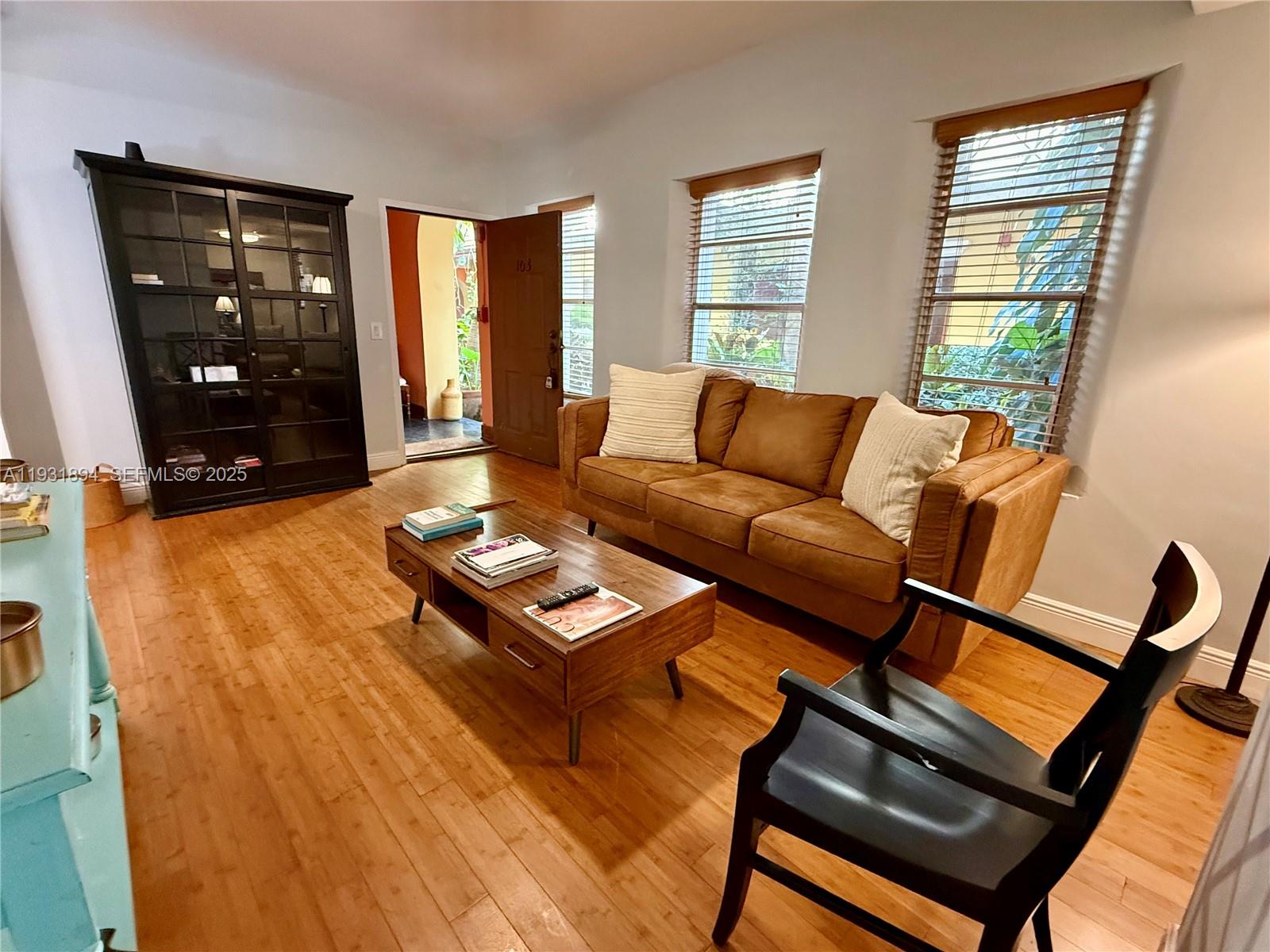 4812 Pine Tree Dr # 103