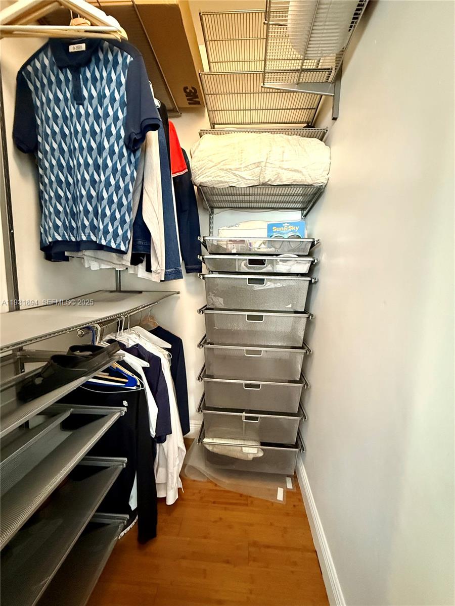 4812 Pine Tree Dr # 103