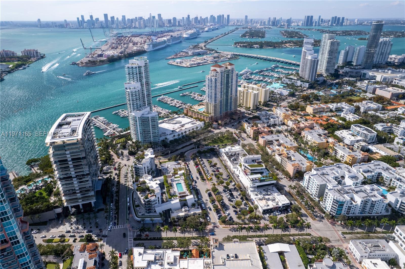 801 S Pointe Dr # 204