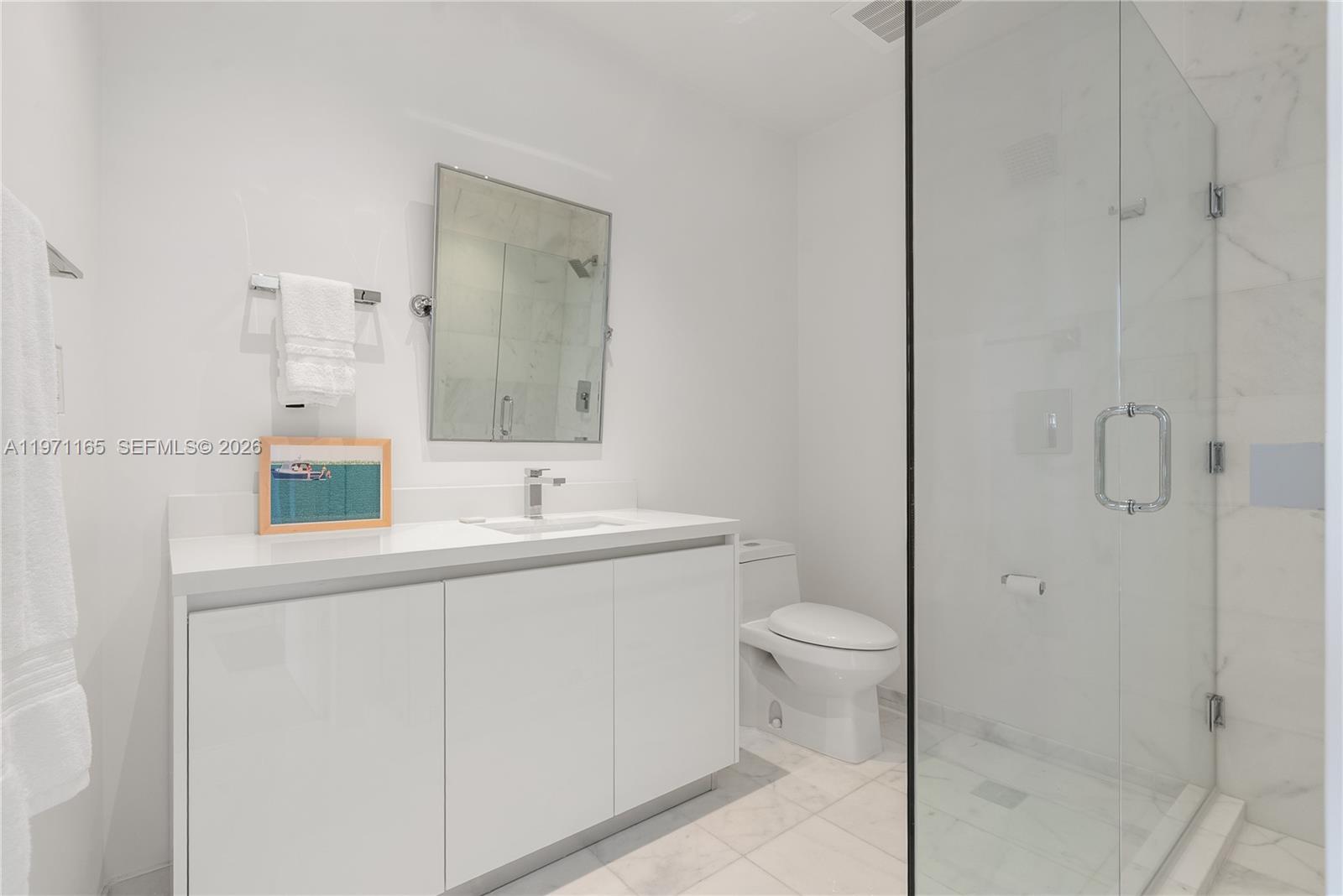 801 S Pointe Dr # 204