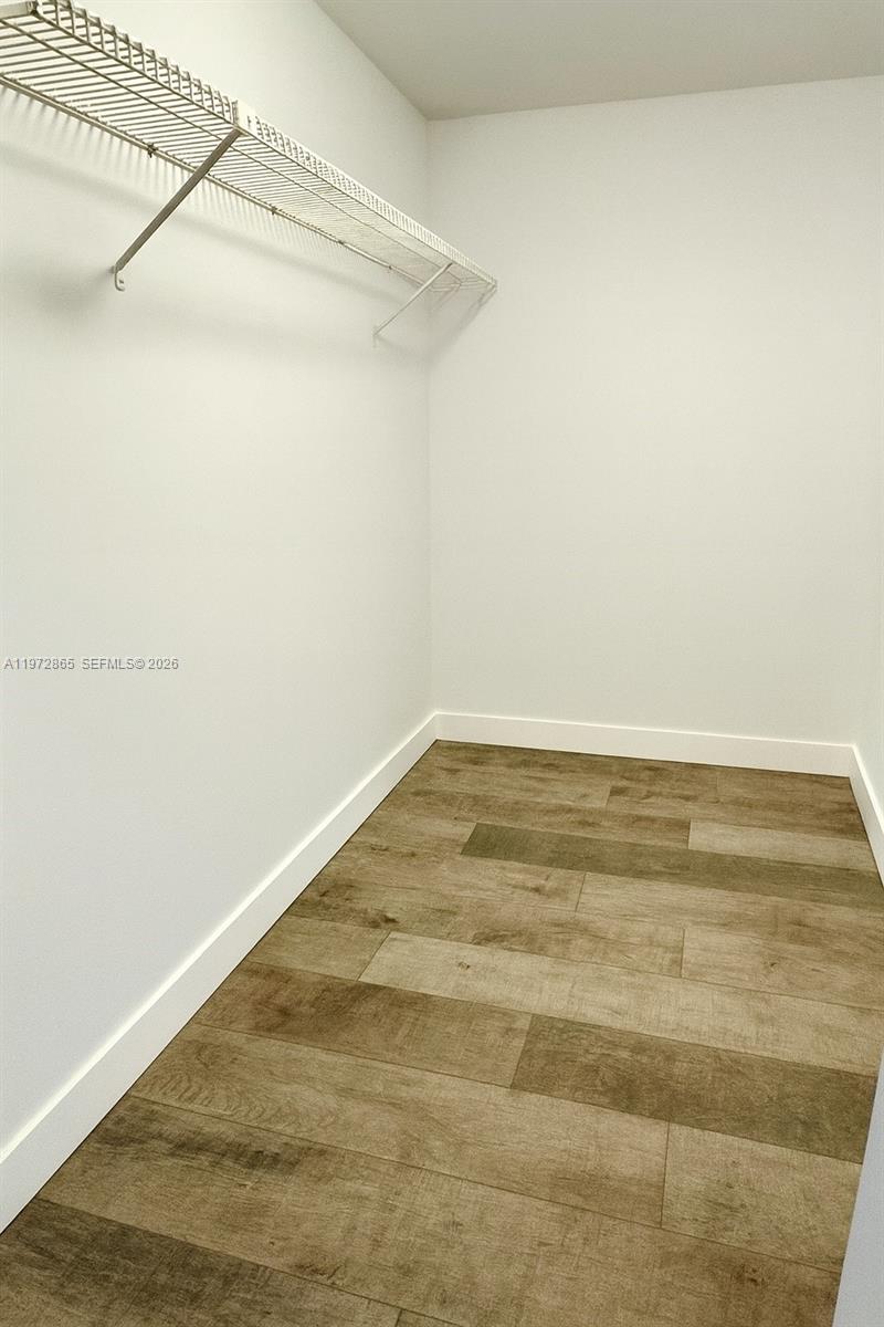 800 NE 199th St # 105D