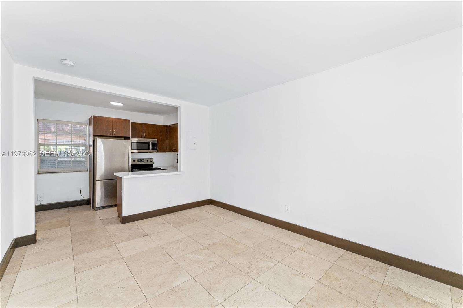 541 NE 62nd St # 10