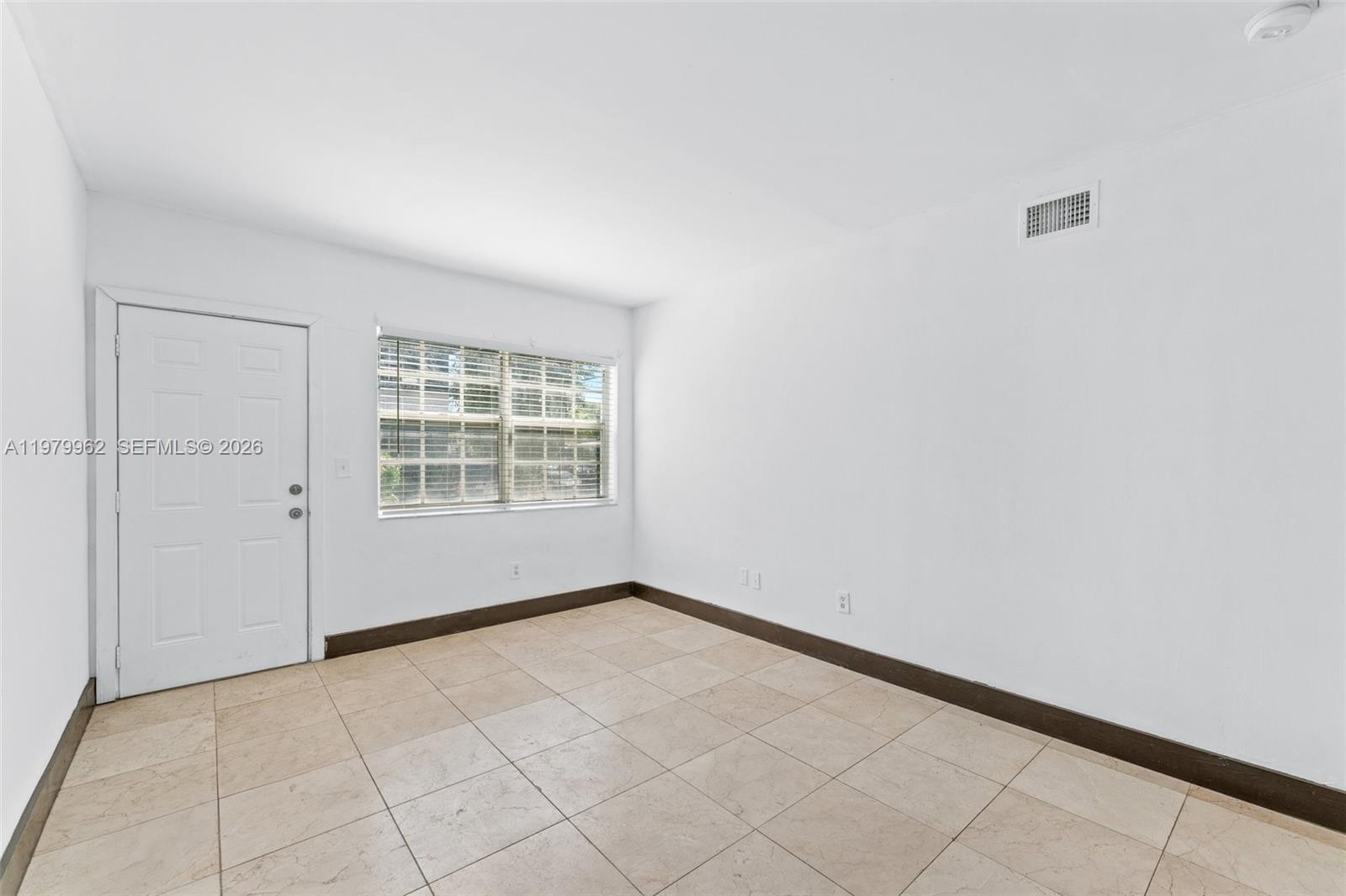 541 NE 62nd St # 10