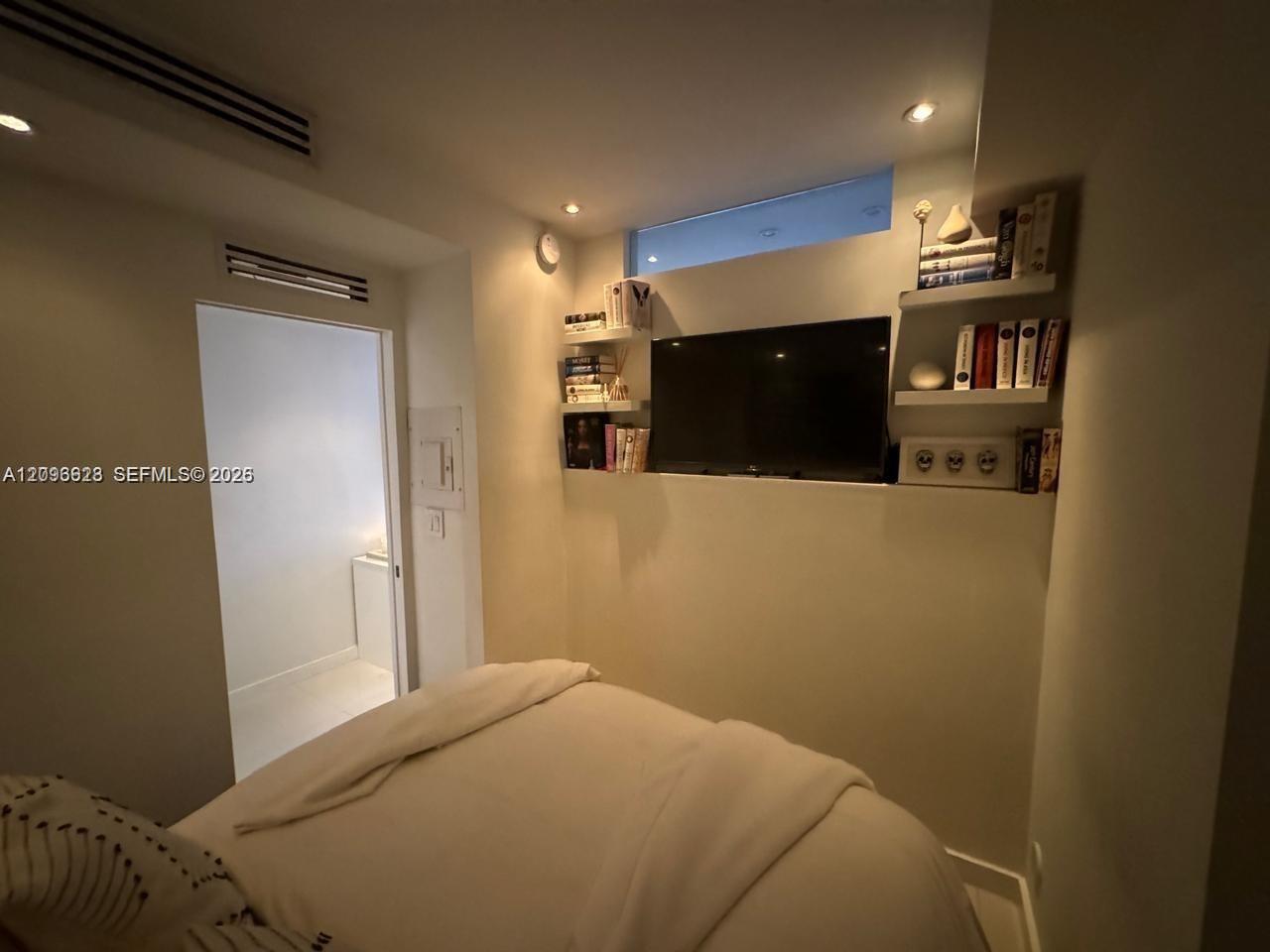 20 Island Ave # 1515