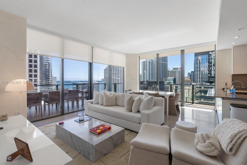 68 SE 6th St # 1701