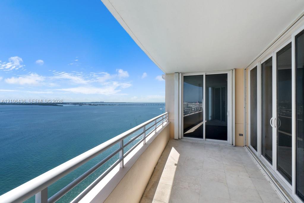 808 Brickell Key Dr # 2102