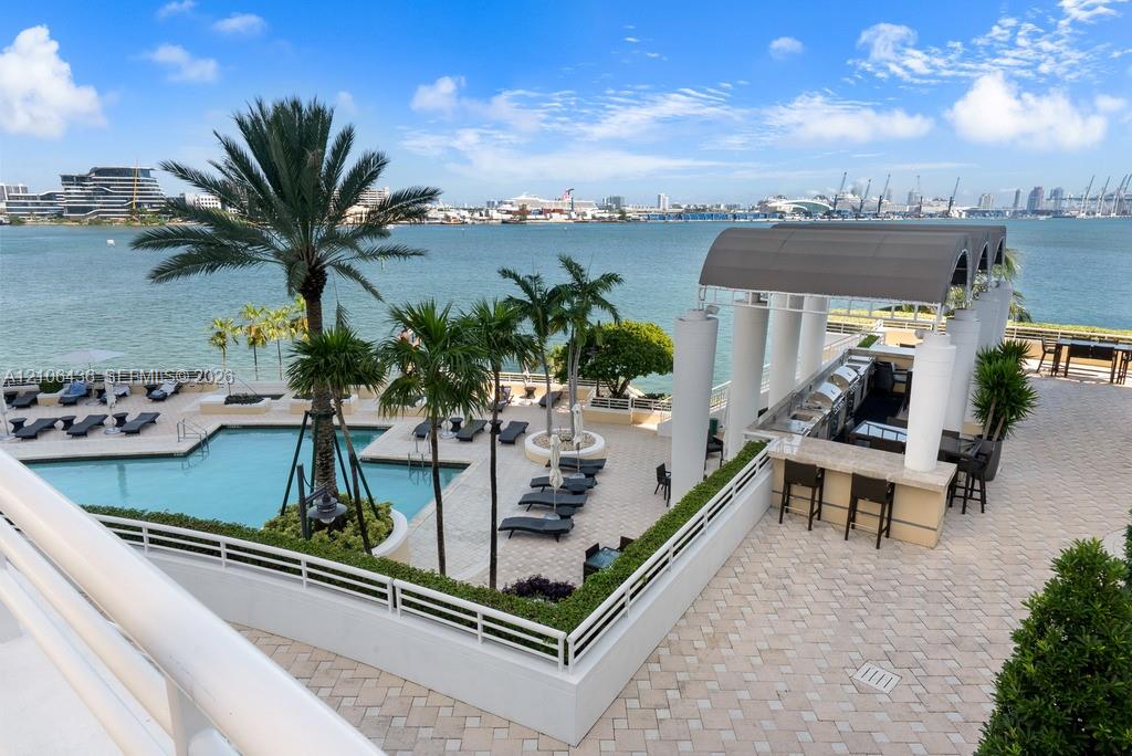808 Brickell Key Dr # 2102