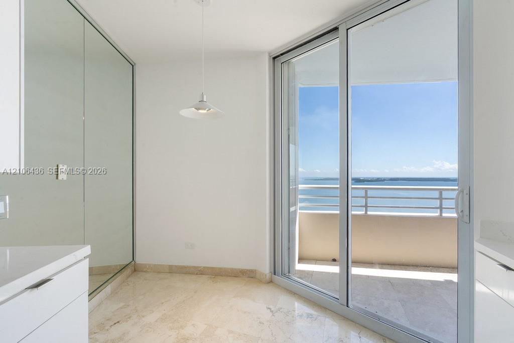 808 Brickell Key Dr # 2102