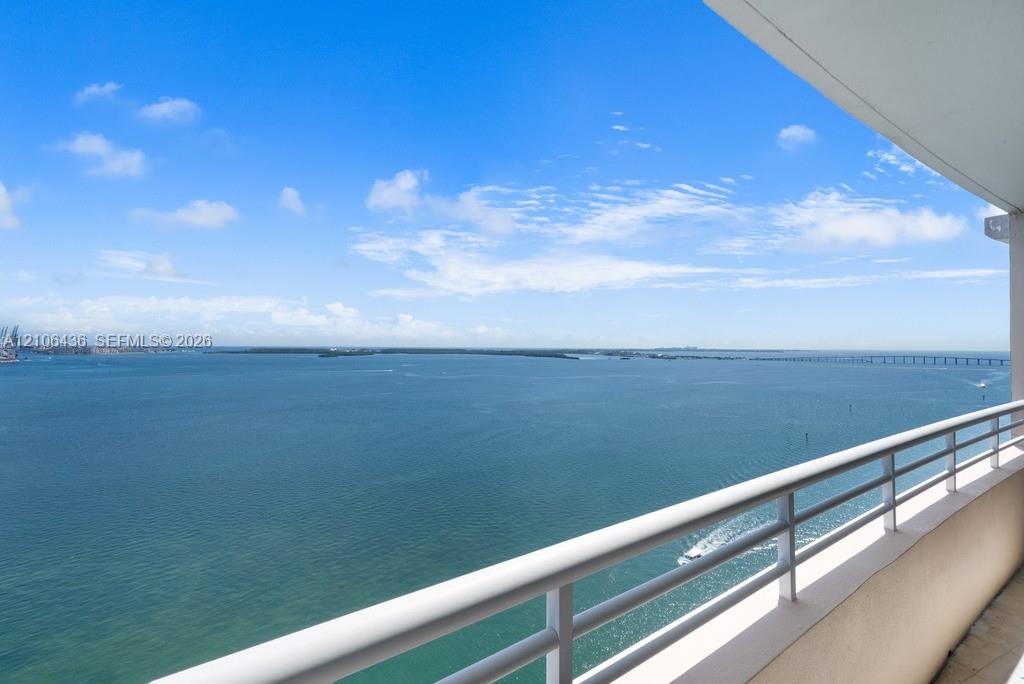 808 Brickell Key Dr # 2102