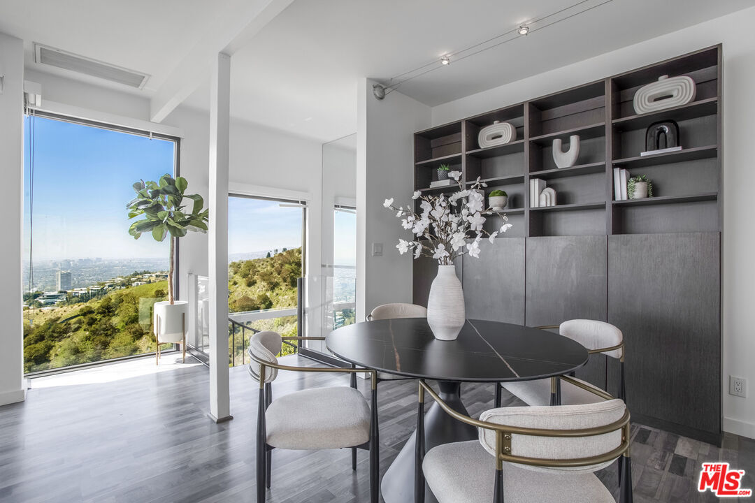 8506 Magnolia Dr