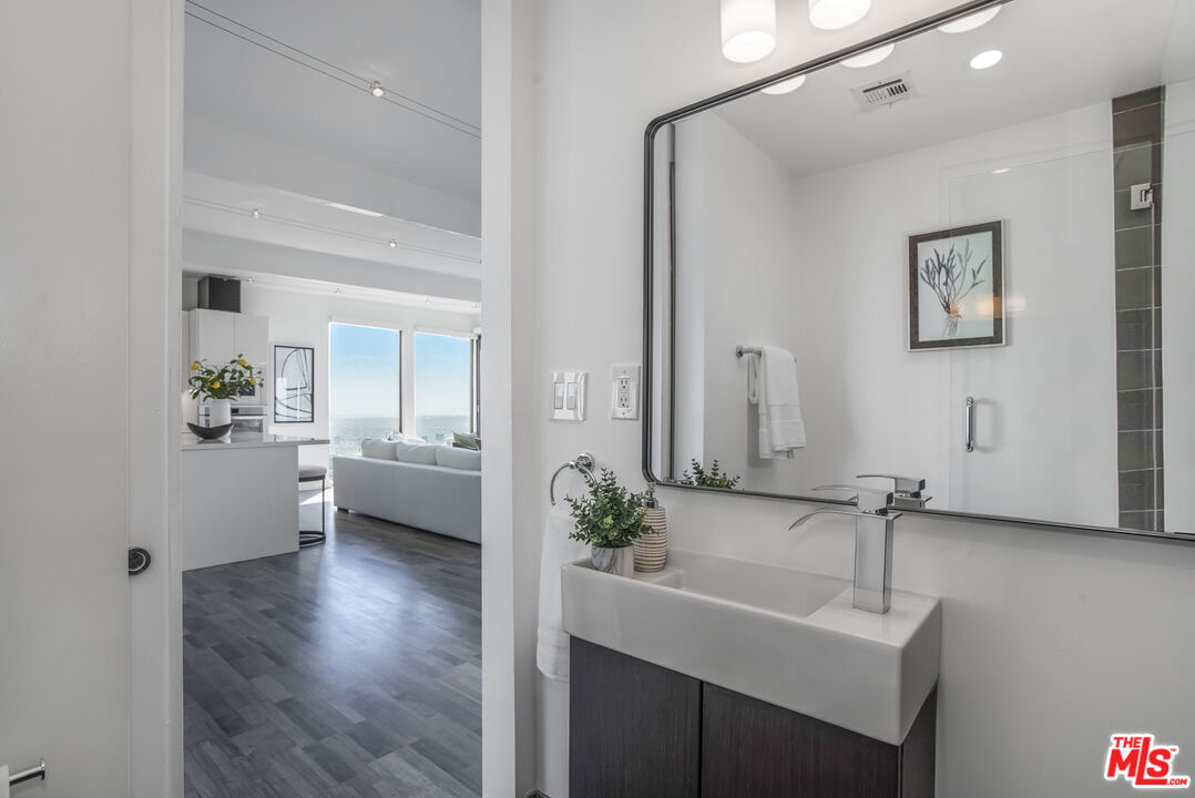 8506 Magnolia Dr