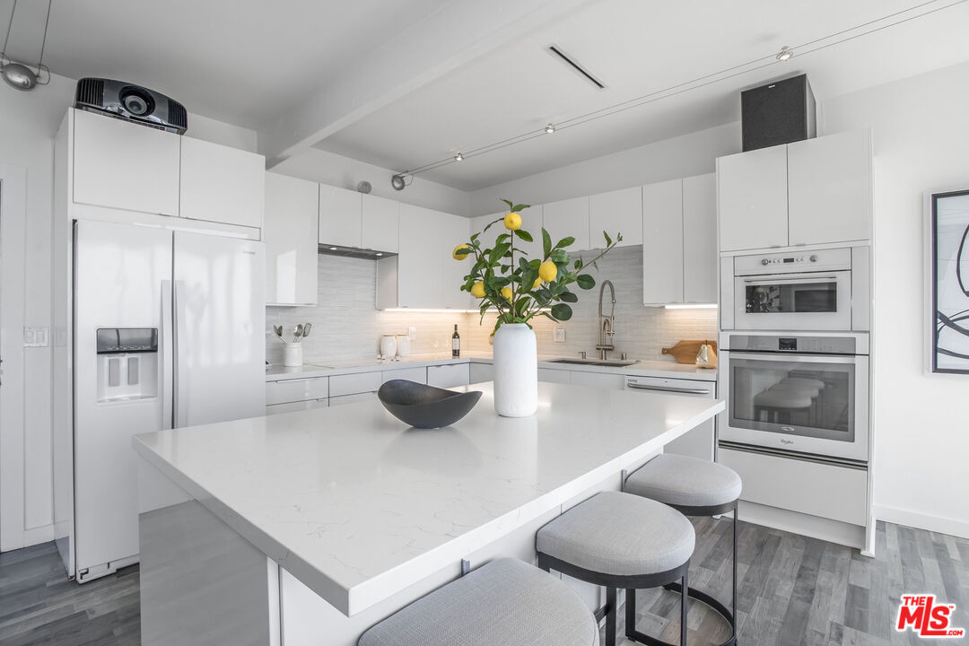 8506 Magnolia Dr