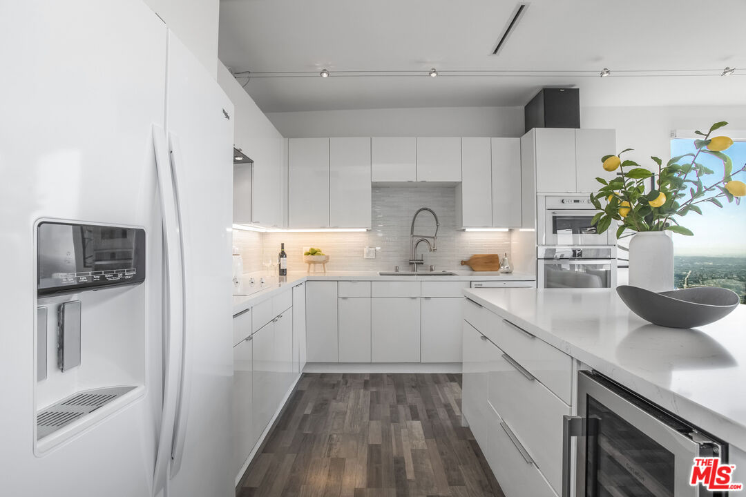 8506 Magnolia Dr