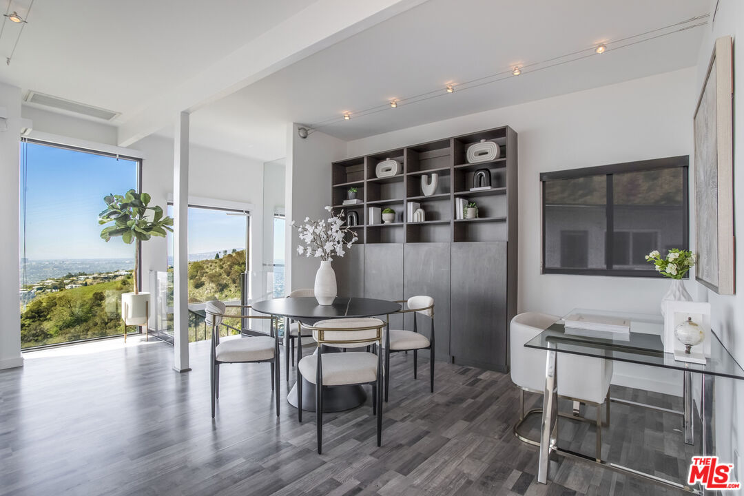 8506 Magnolia Dr