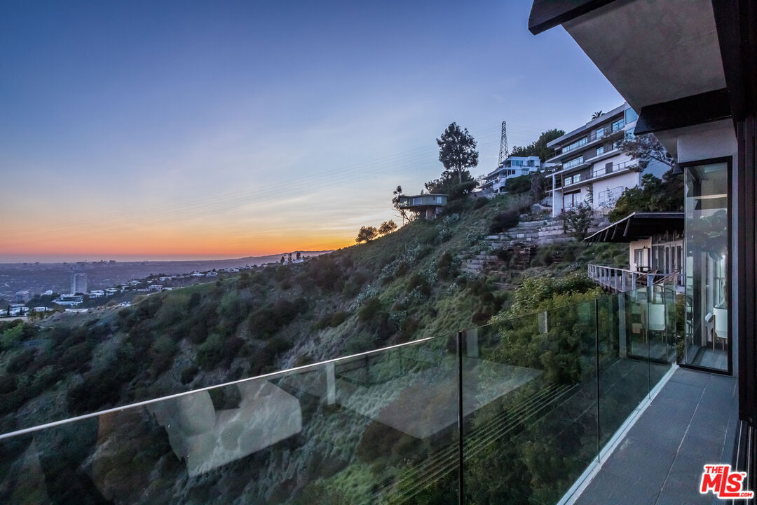 8506 Magnolia Dr