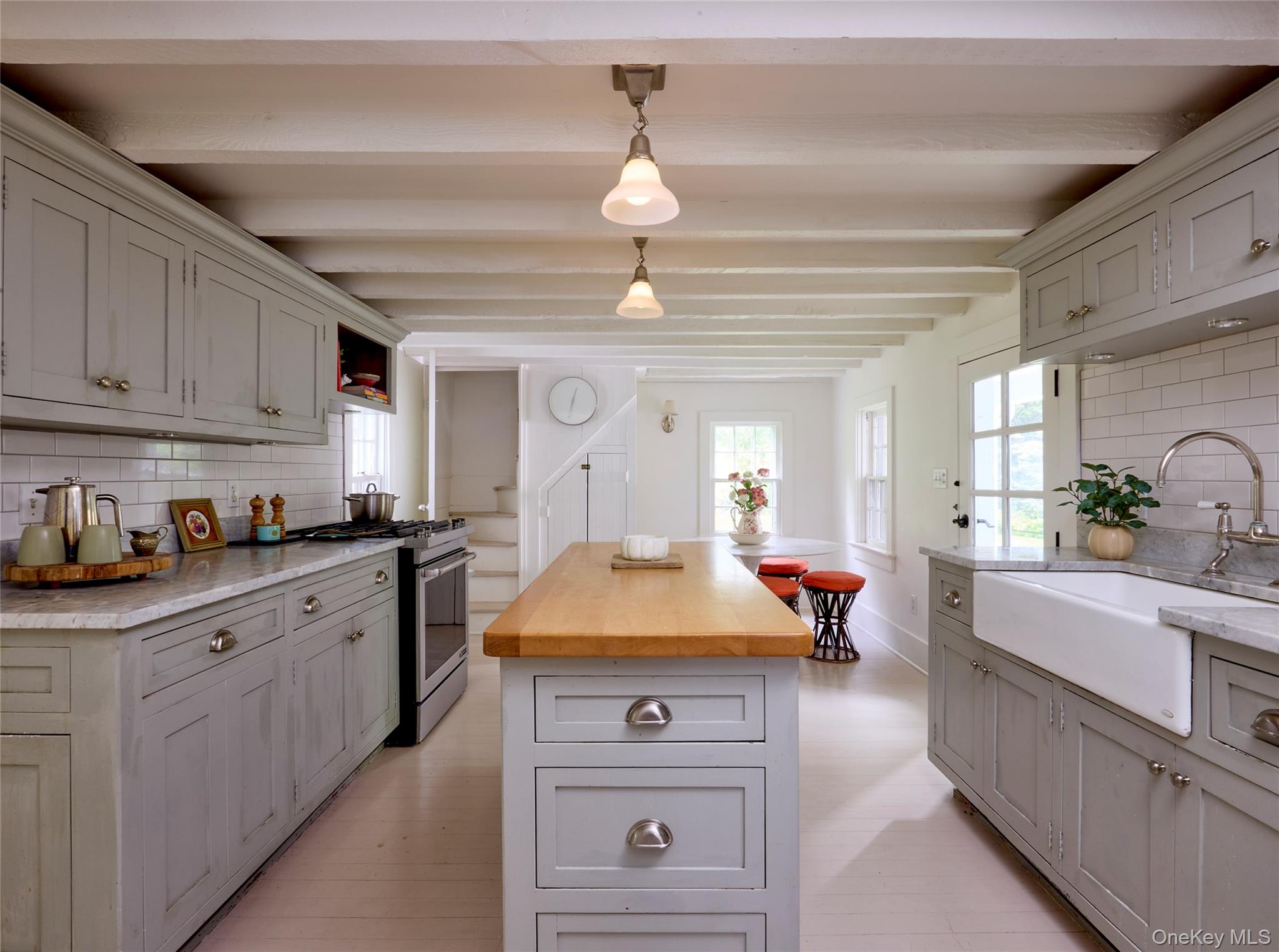 2498 Salt Point Turnpike