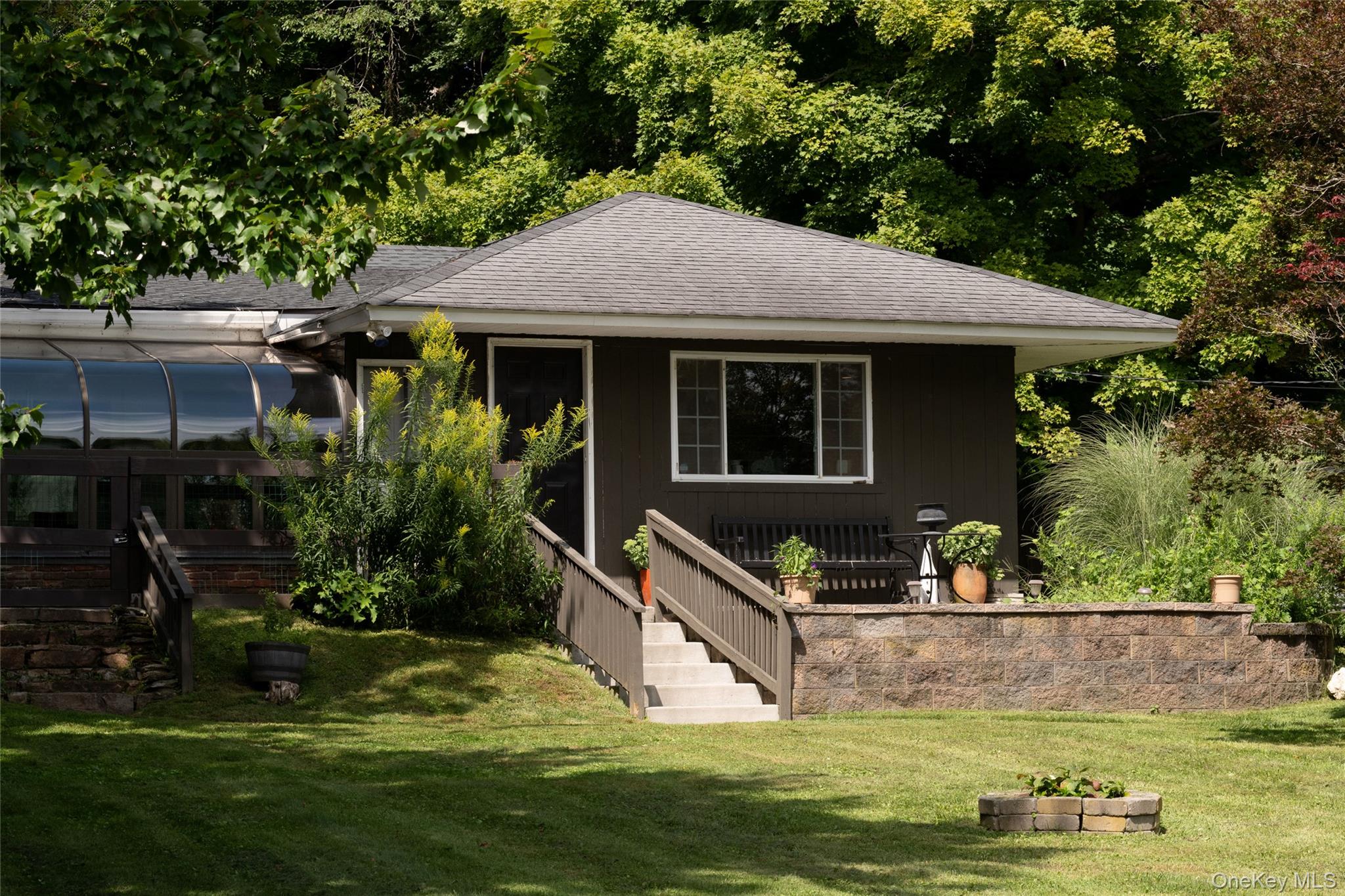 119 W Hunns Lake Road