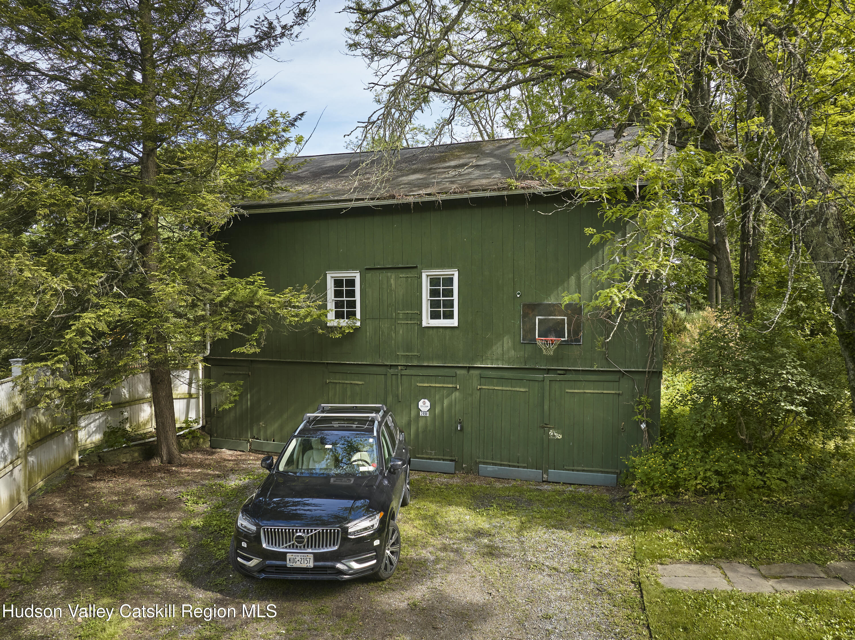 2498 Salt Point Turnpike