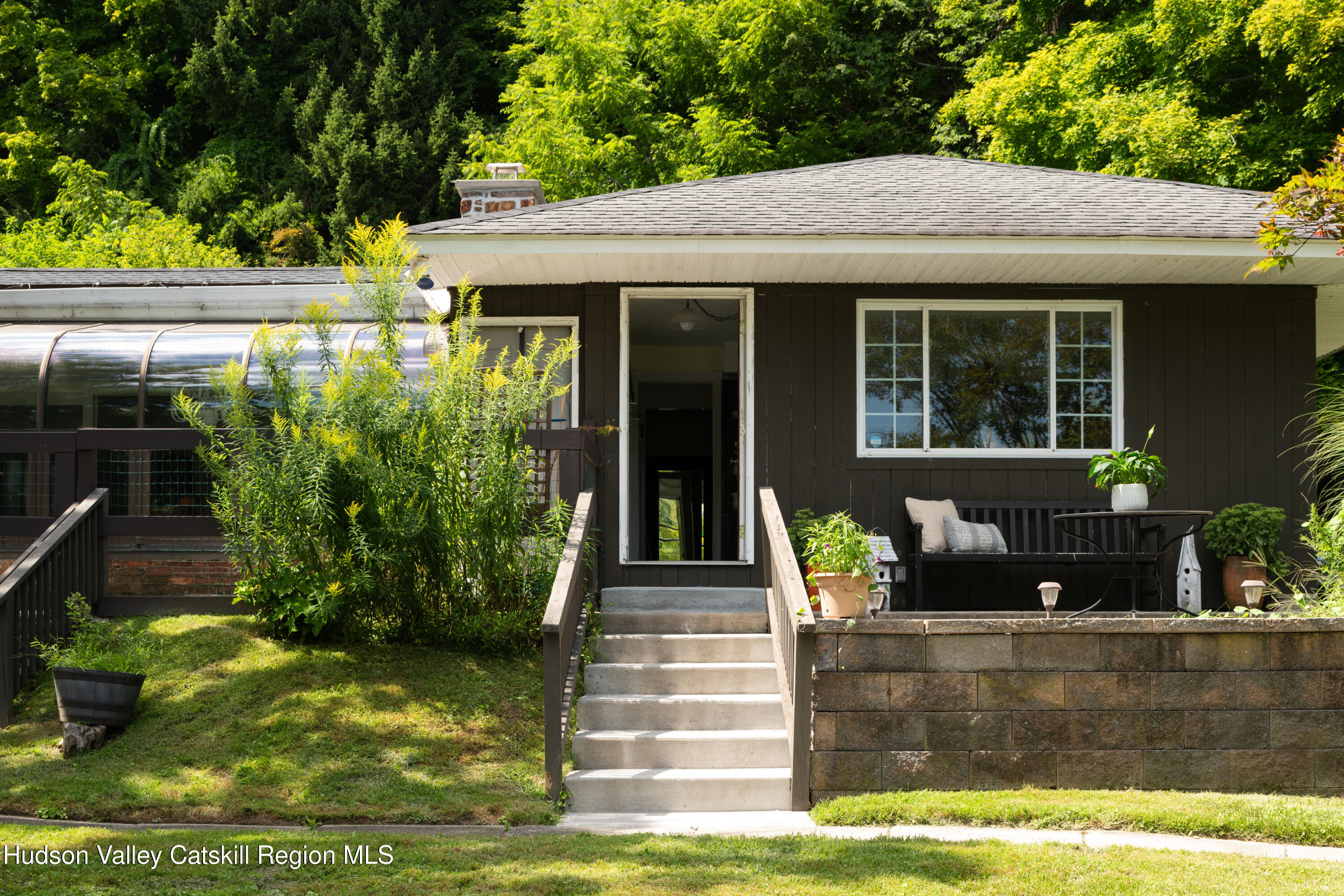 119 W Hunns Lake Road