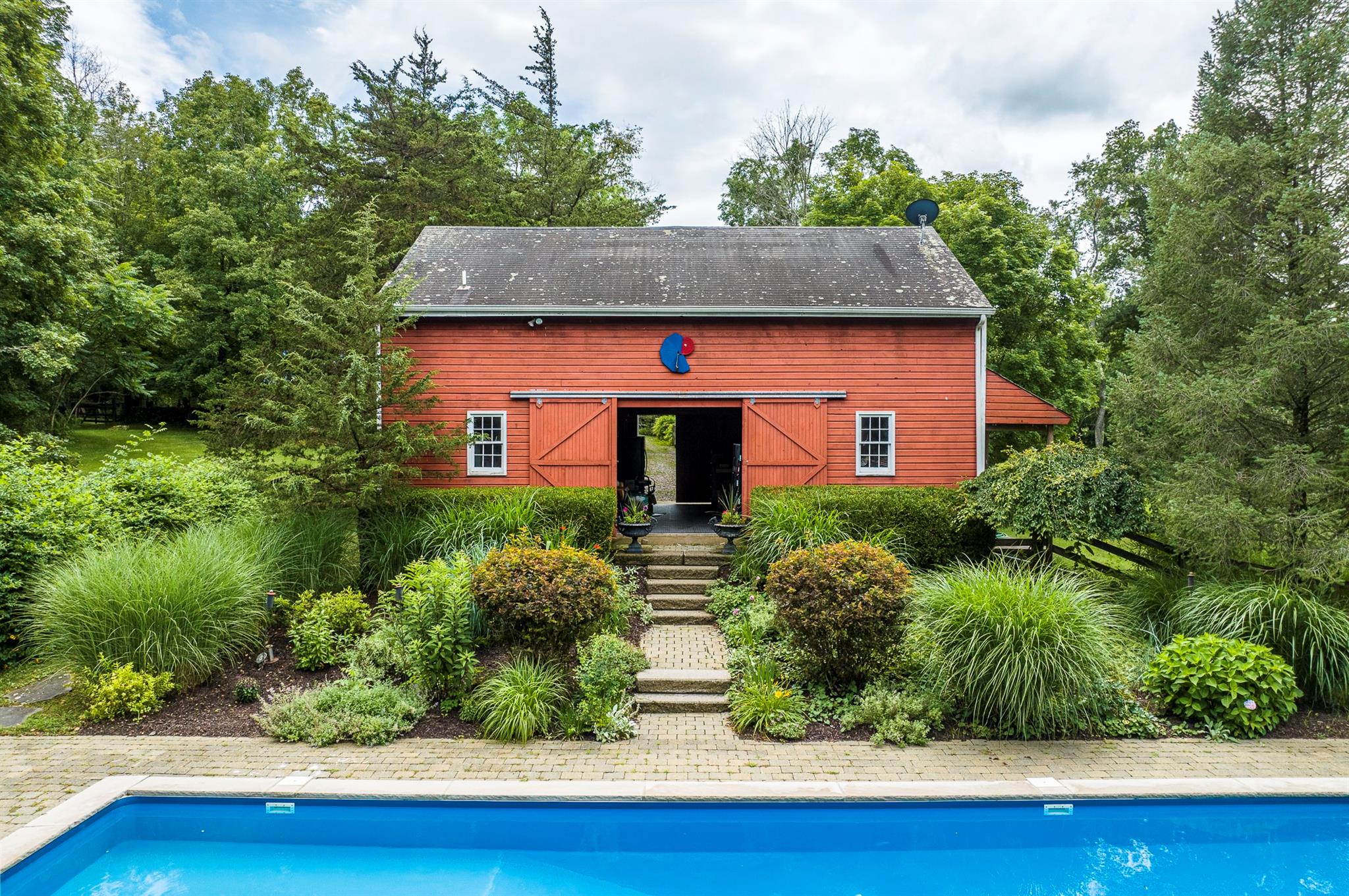 101 Drake Road