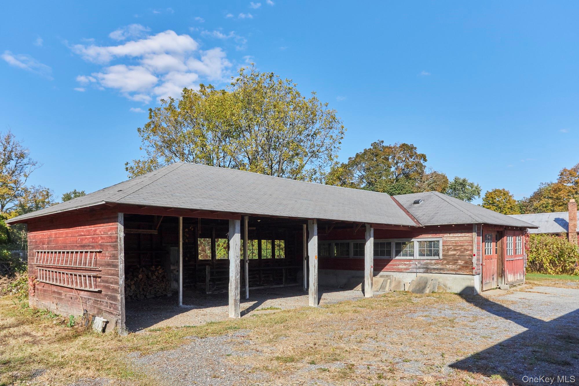 105 & 107 E Market Street