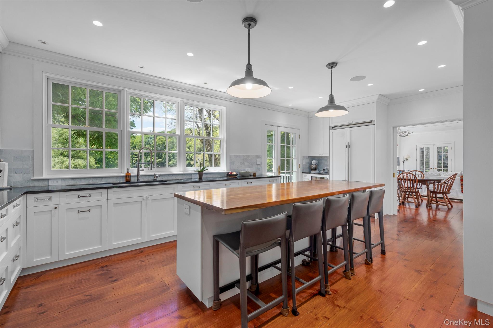 176 Schoolhouse Road