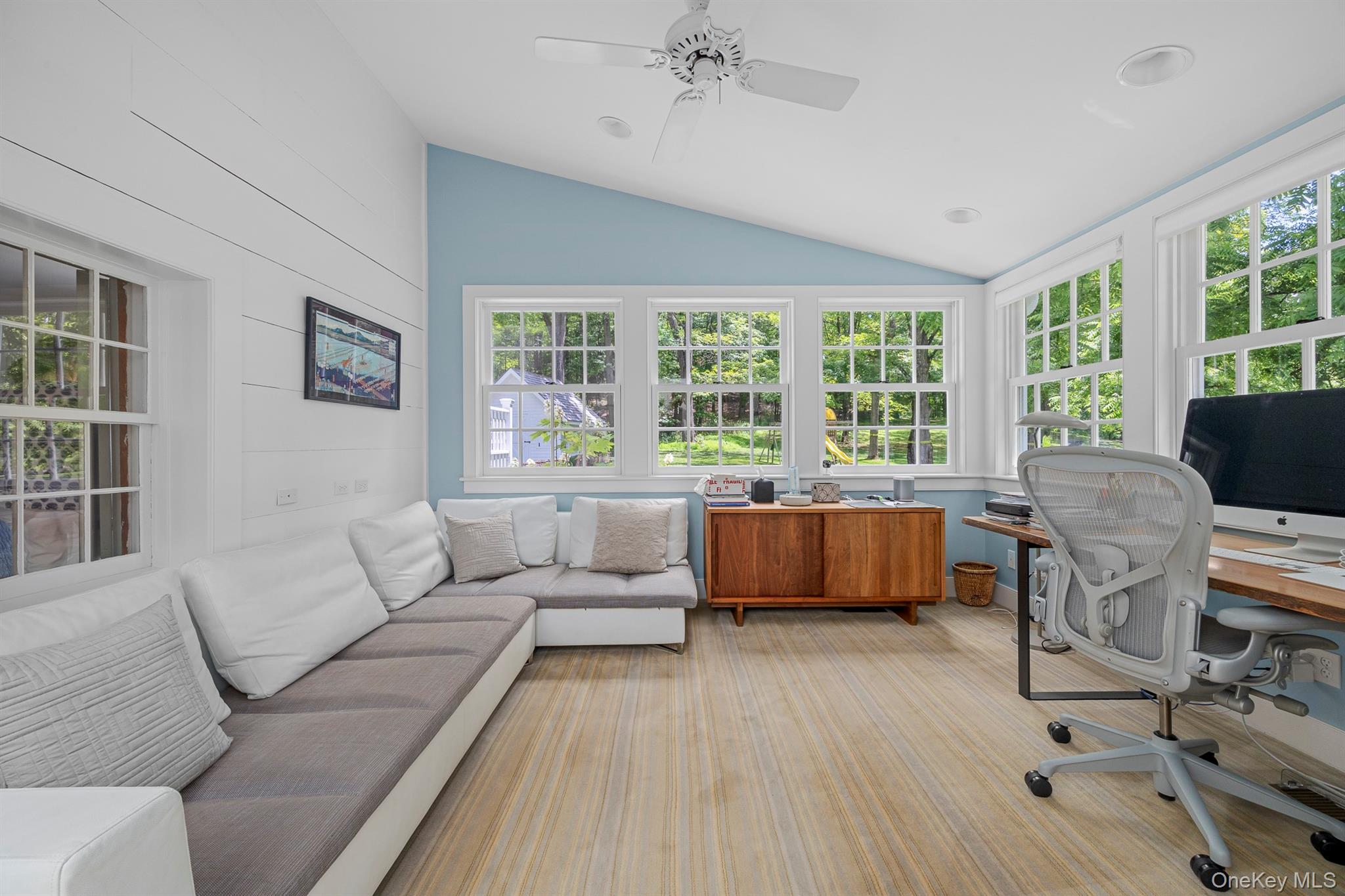 176 Schoolhouse Road