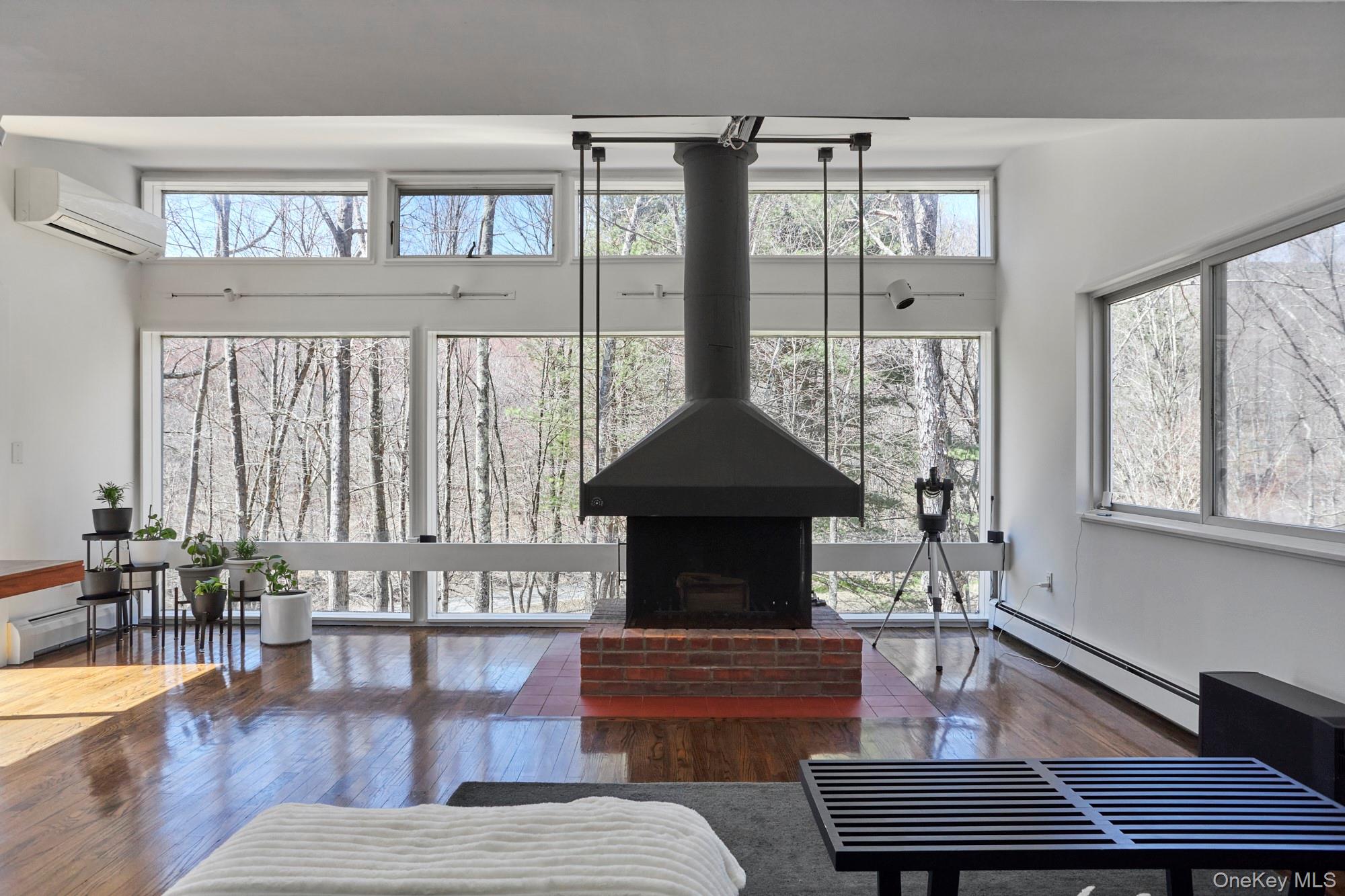 611 N Clove Road