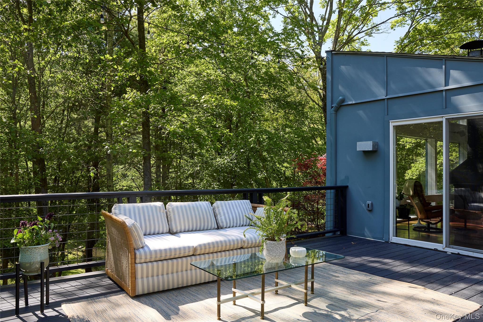 611 N Clove Road