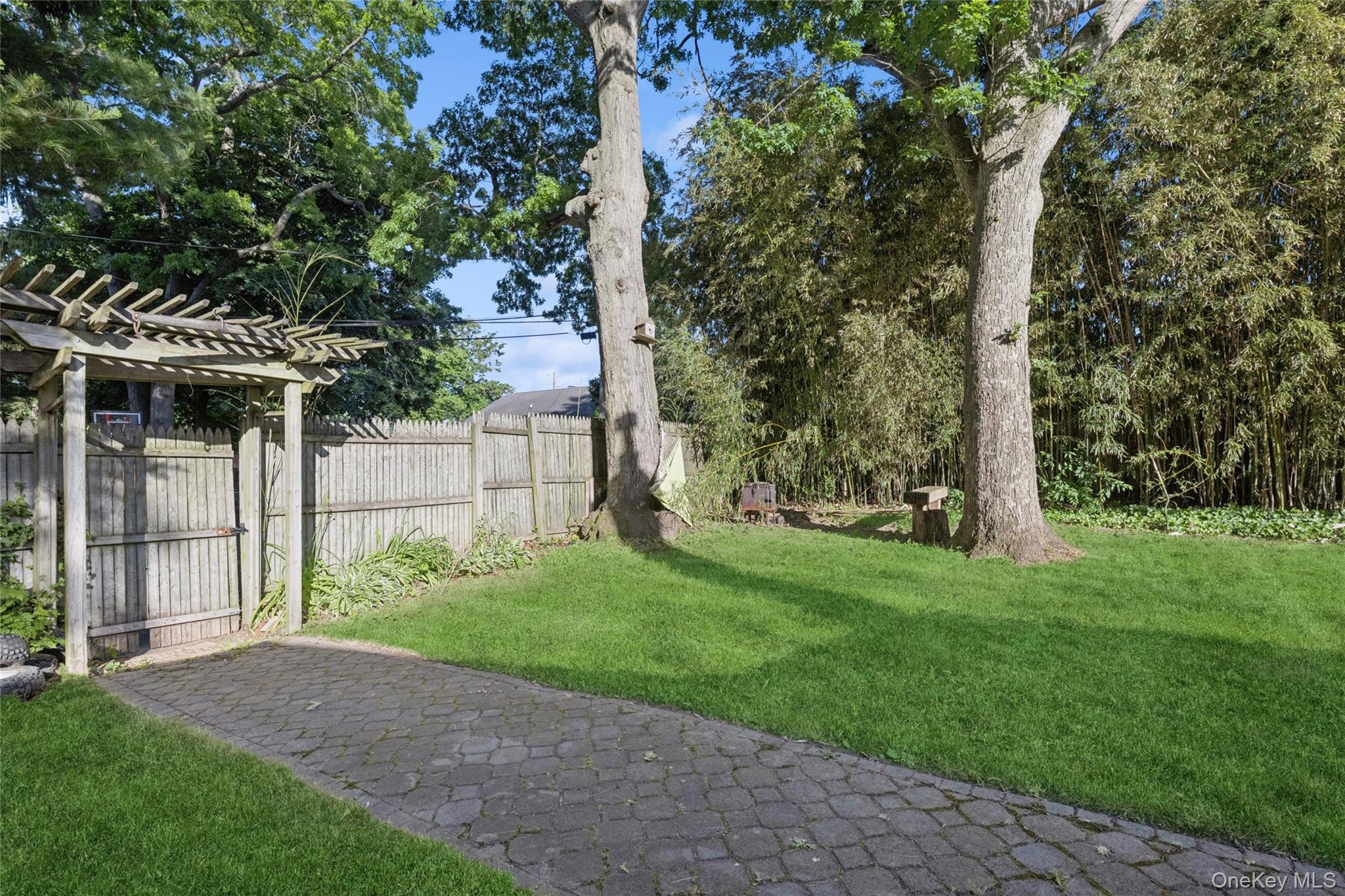 36 Lakeview Court