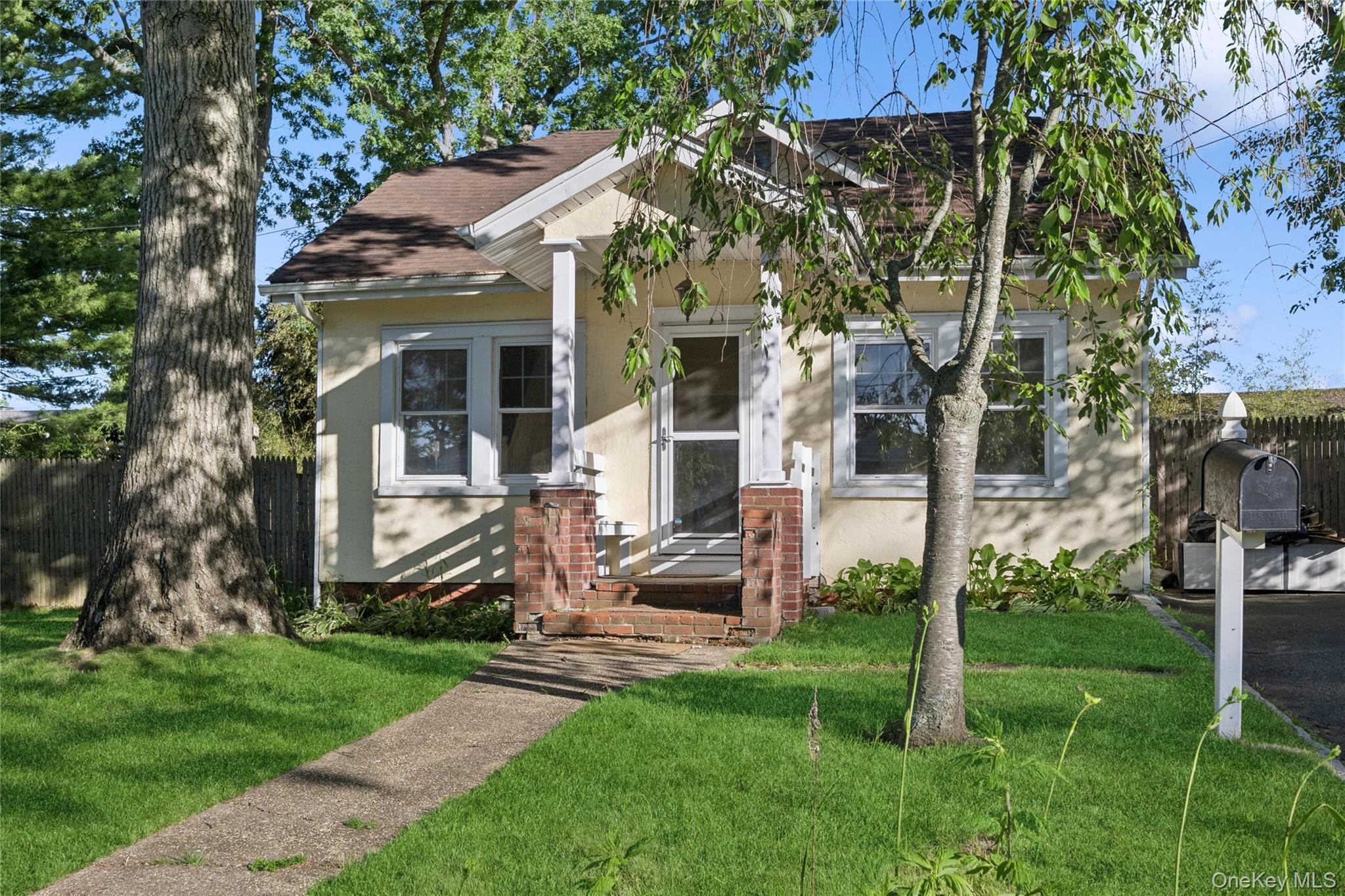 36 Lakeview Court