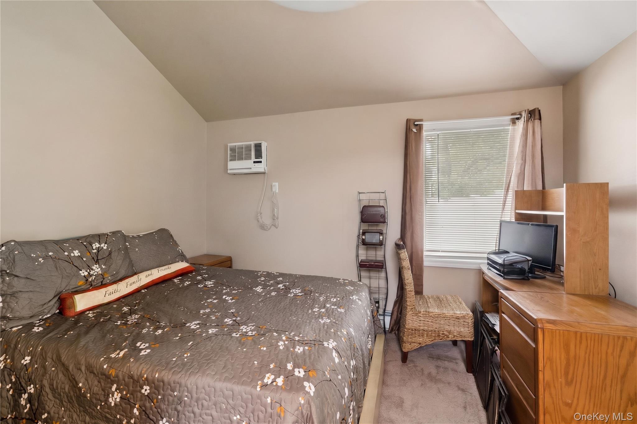 10 Wisteria Way