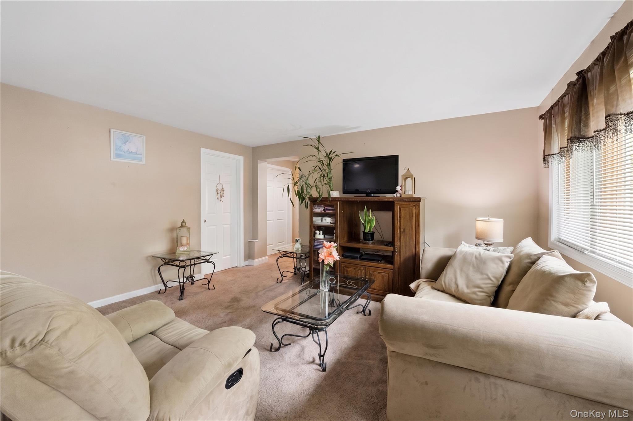 10 Wisteria Way